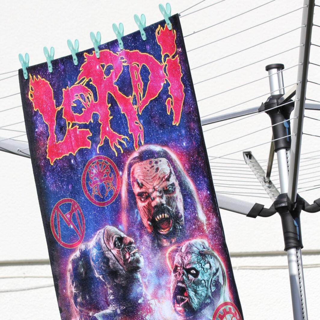 Bedrucktes Badetuch Band-Merch Design allover