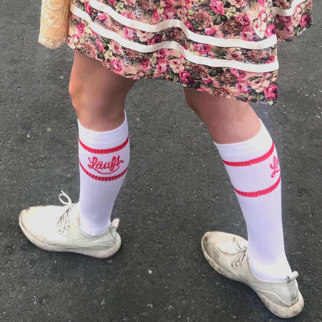 Kniestrümpfe mit Logo Brauerei Dirndl