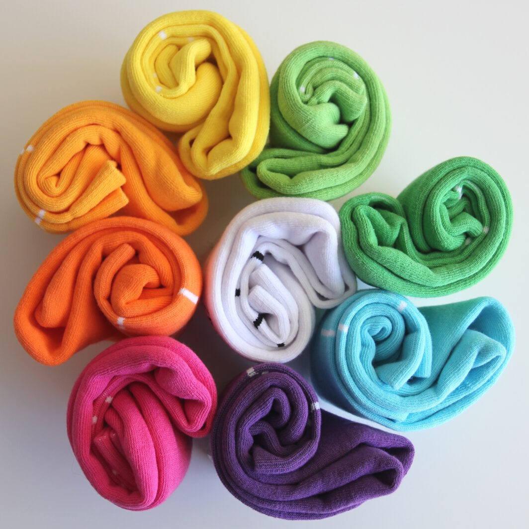 Socken gestalten viele Farben