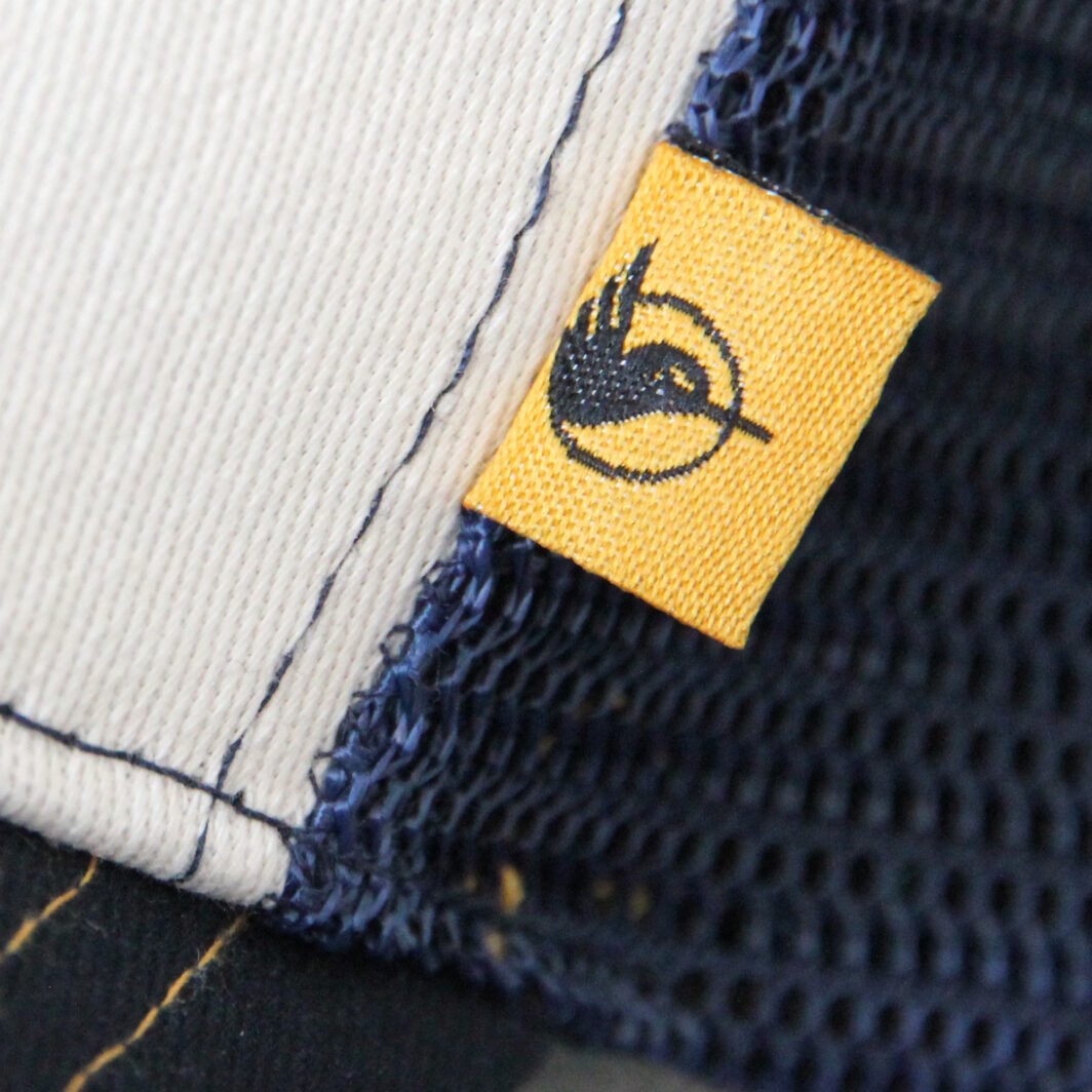 Trucker Cap mit gewebtem Logo-Label