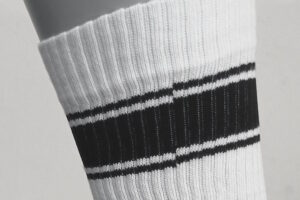 Tennissocken Streifen versetzt