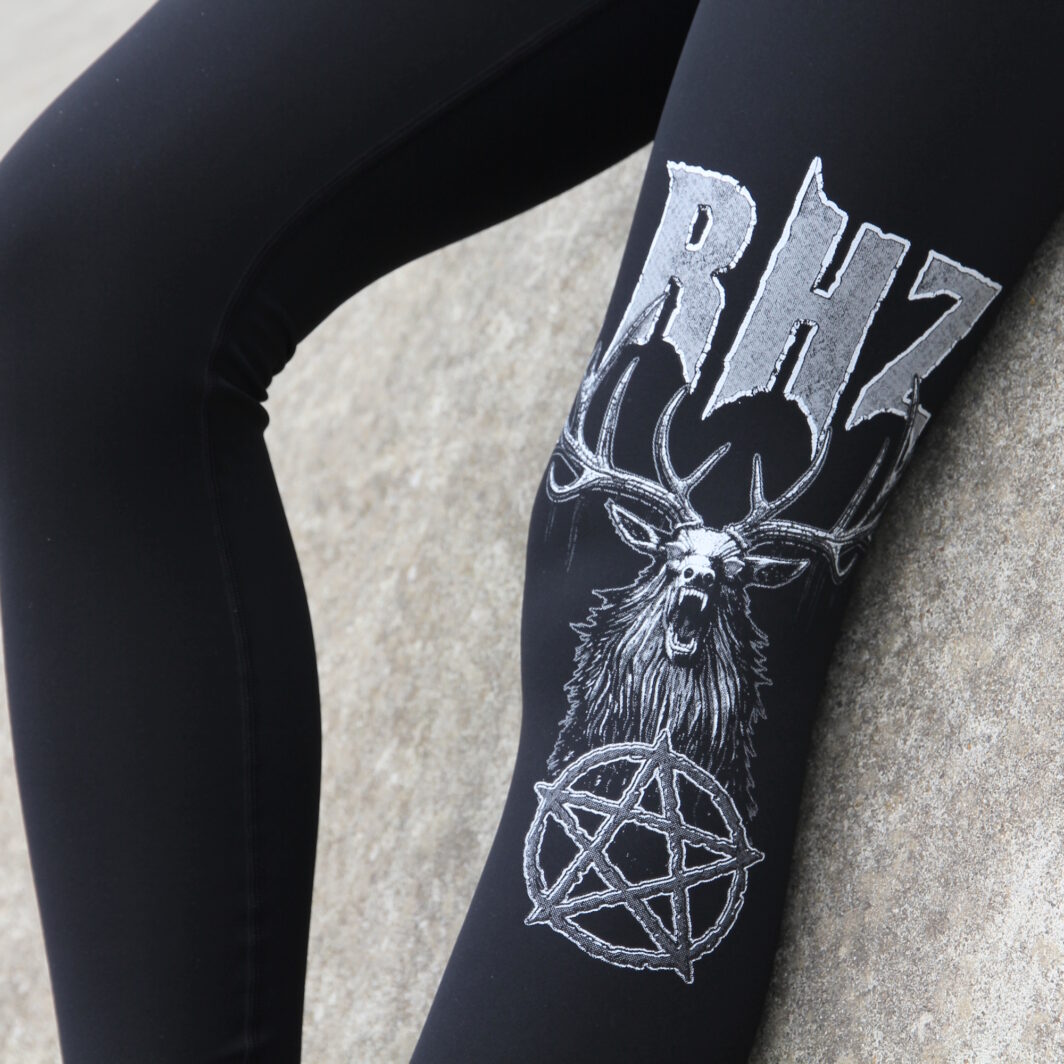 Großes Druckmotiv auf Leggings-Bein Festival-Merch