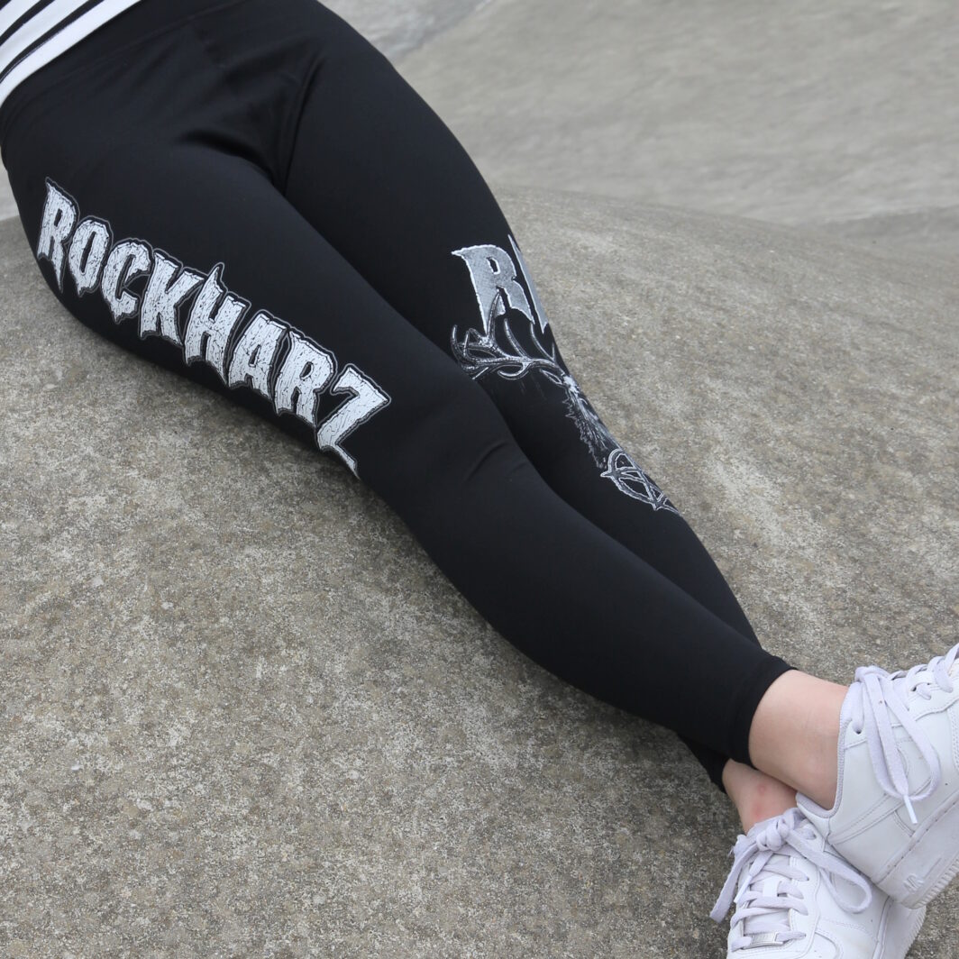 Rock-Festival-Leggings links und rechtes Bein unterschiedlich bedruckt