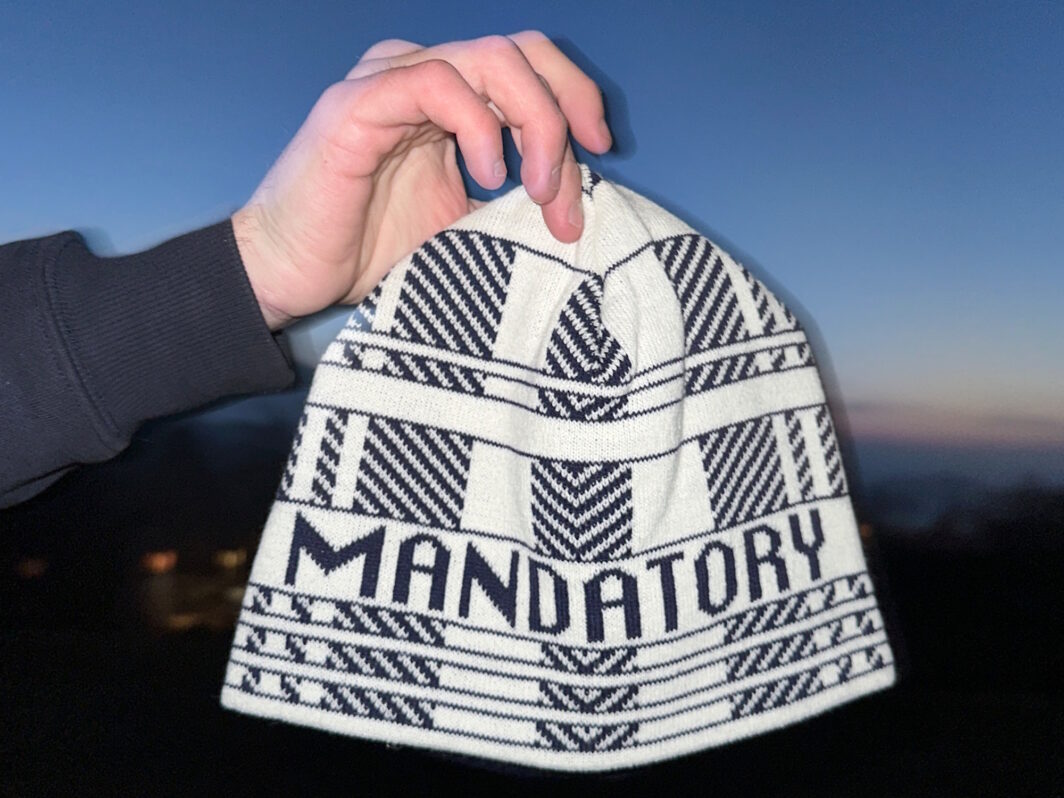 Wendebeanie einer Streetart-Marke